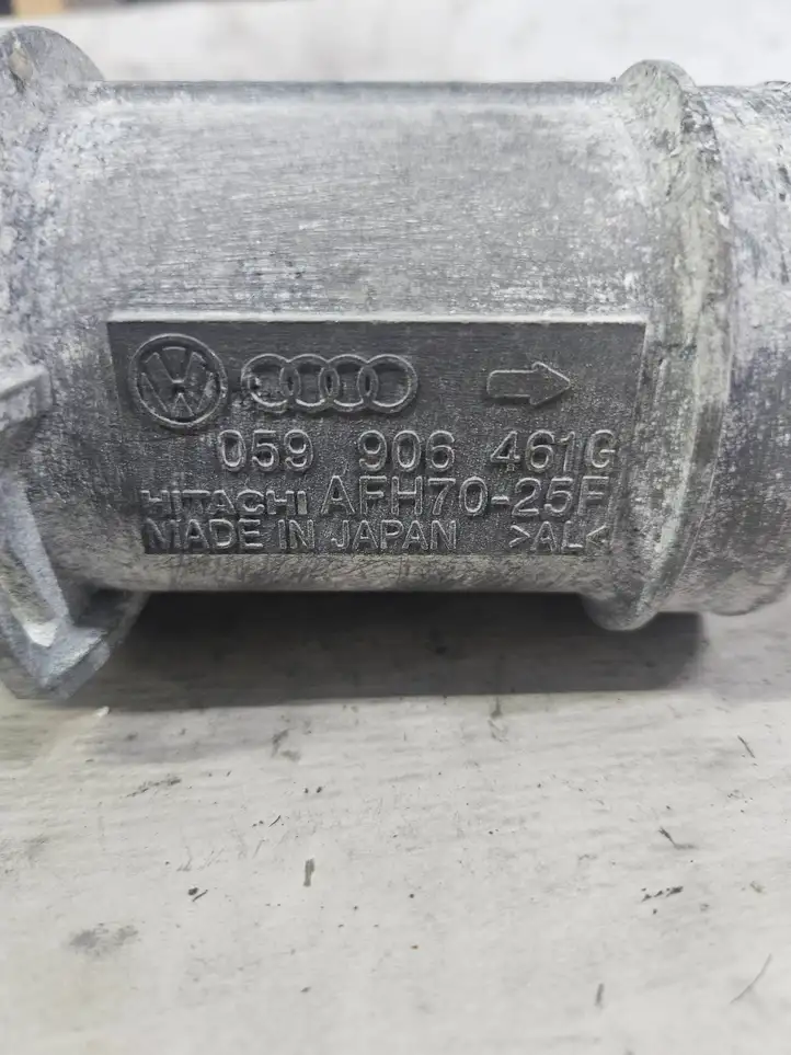 Audi A6 S6 C5 4B (2001 - 2004) 059906461G Датчик массового расхода воздуха — фото 5