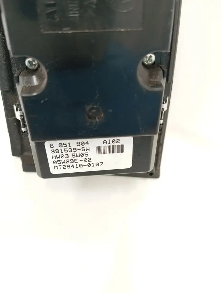 BMW 5 E60 E61 (2004 - 2010) 6951904 Кнопка стеклоподъемников — фото 2