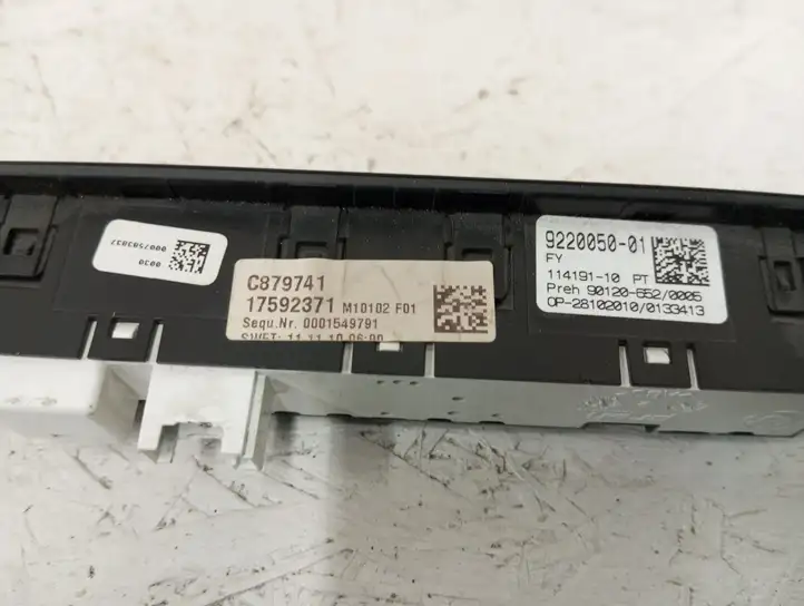 BMW 5 F10 F11 (2009 - 2016) 922005001 Другие включатели / ручки/ переключатели — фото 3