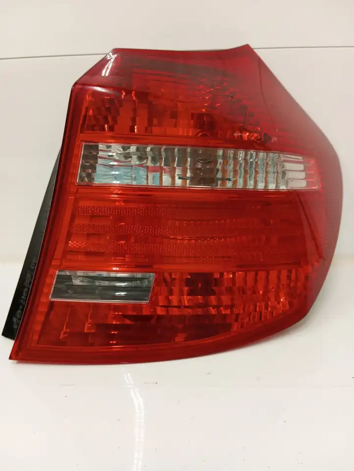 BMW 1 E81 E87 (2004 - 2011) 7164956 Задний фонарь в кузове — фото 1