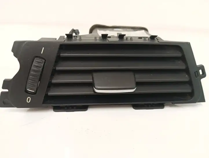 BMW 3 E90 E91 (2005 - 2012) 6922633 Боковой воздушный дефлектор — фото 4