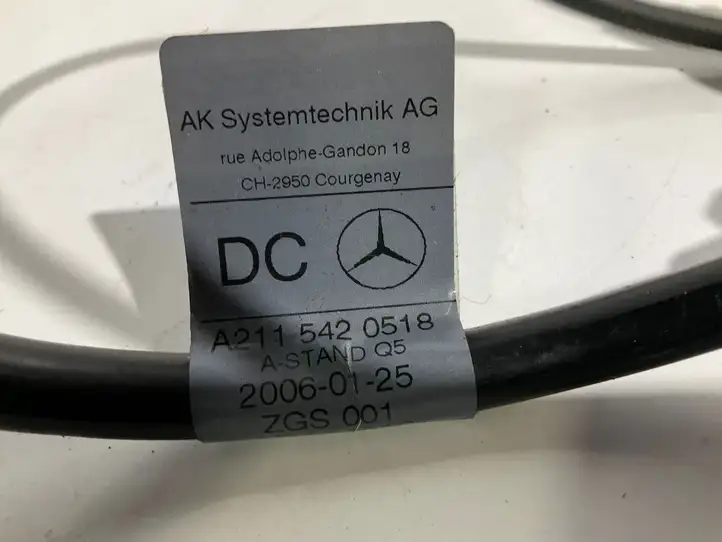 Mercedes-Benz E W211 (2002 - 2009) A2115420518 Минусовой провод аккумулятора — фото 4