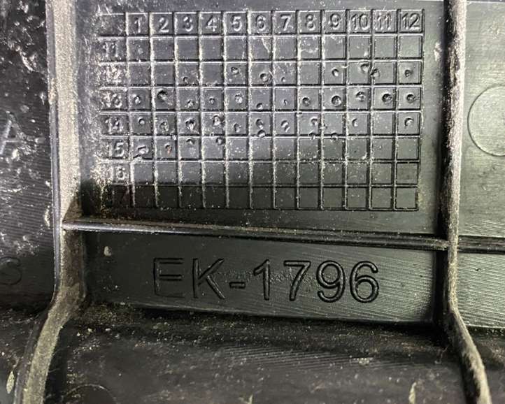 Toyota Auris E180 (2012 - 2018)  5382702170 Накладка на крыло