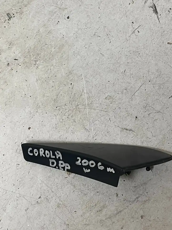 Toyota Corolla E120 E130 (2004 - 2007) 6011712010 Прочие внешние детали — фото 1