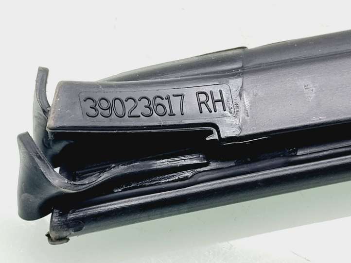 Opel Astra (2015 - 2020)  39023617 Другая деталь отделки пере́дней дверей