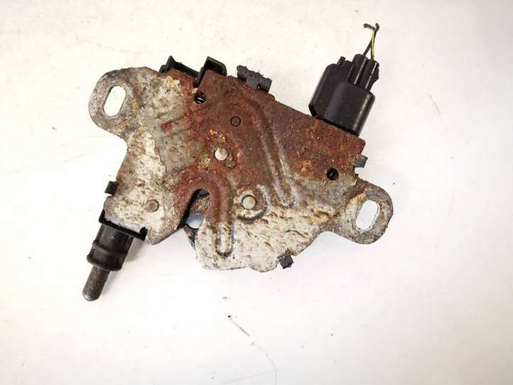 Ford Kuga I (2008 - 2012)   Замок капота