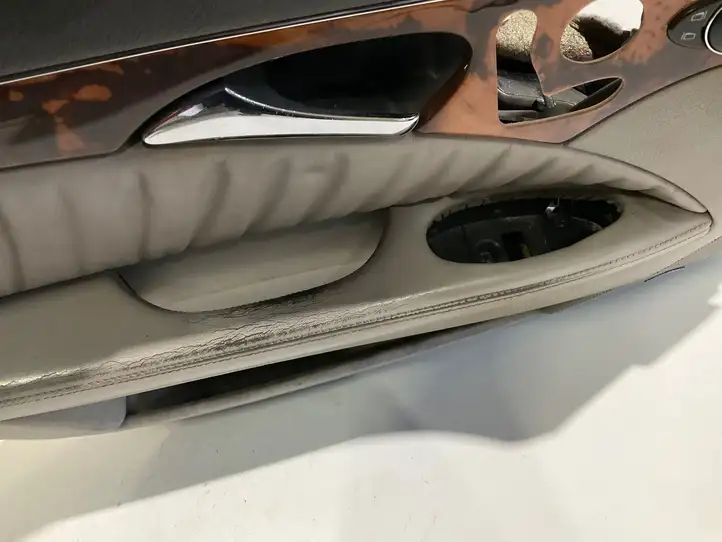 Mercedes-Benz E W211 (2002 - 2009) A2117203051 Обшивка передней двери — фото 3