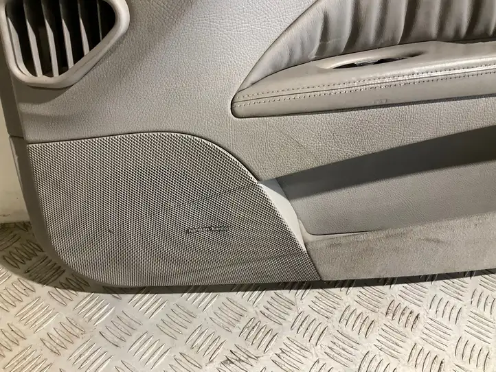 Mercedes-Benz E W211 (2002 - 2009) A2117204351 Обшивка передней двери — фото 2