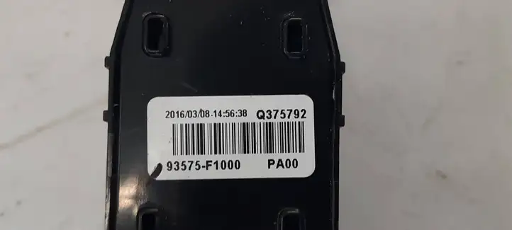 Kia Sportage (2016 - 2018) 93575f1000 Кнопка стеклоподъемников — фото 5