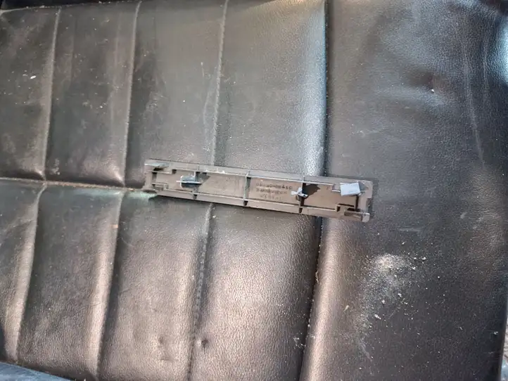 Toyota Corolla Verso AR10 (2004 - 2009) 557860F010 Прочие детали салона — фото 2