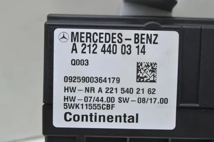 Mercedes-Benz S W221 (2005 - 2013) Блок управления топливным насосом — фото 3