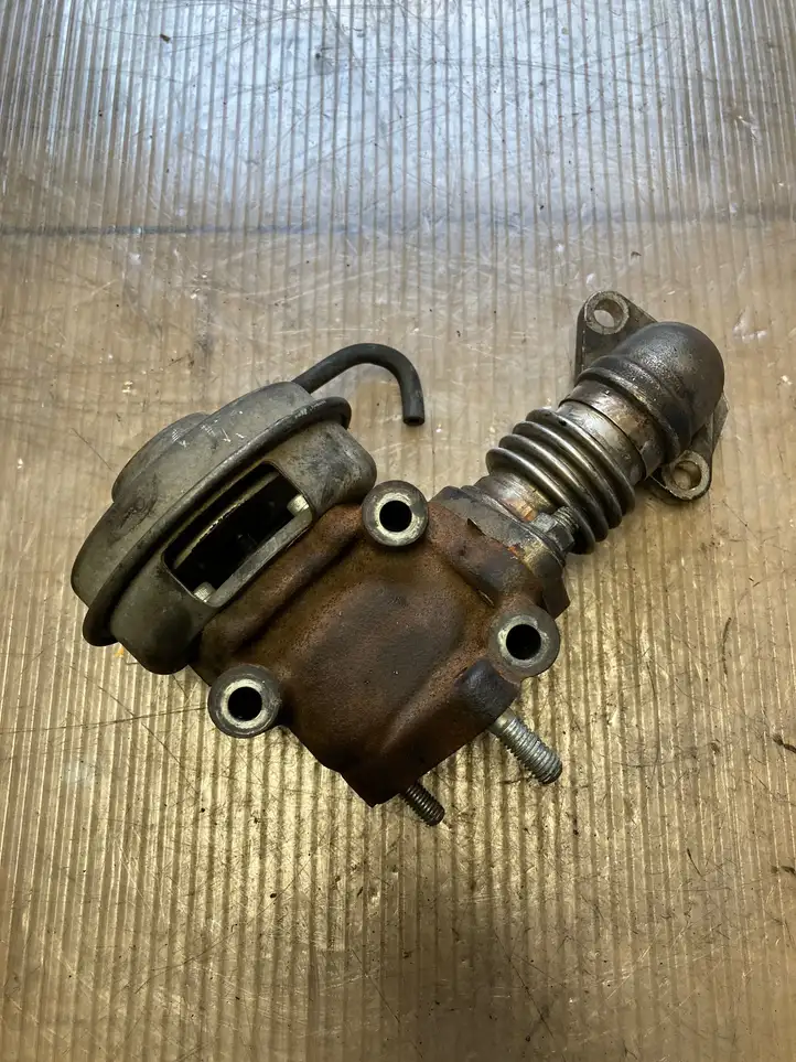 Honda CR-V (2006 - 2009)   Клапан EGR