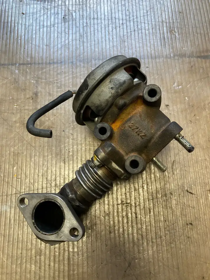 Honda CR-V (2006 - 2009)   Клапан EGR