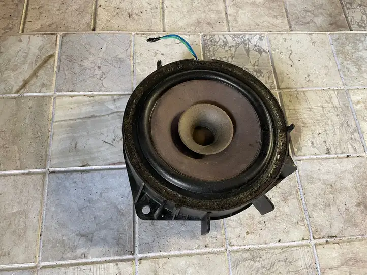 Toyota Previa (XR30, XR40) II (2000 - 2006)  8616028510 Громкоговоритель (громкоговорители) в передних дверях