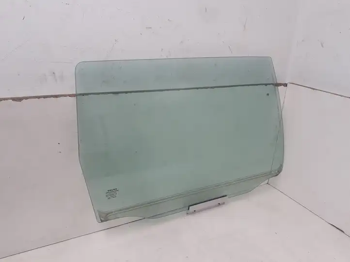 Volvo V70 (2004 - 2007)  AS2 Основное стекло задних дверей