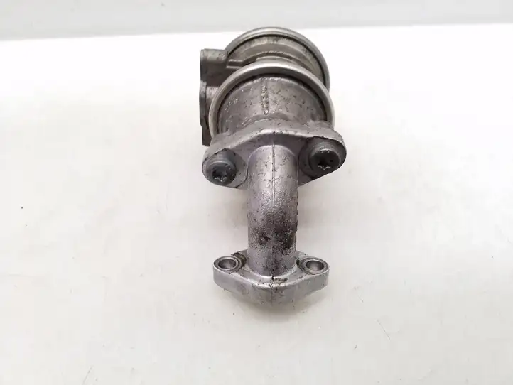 Audi A6 (2004 - 2008)  06E131101A Клапан EGR