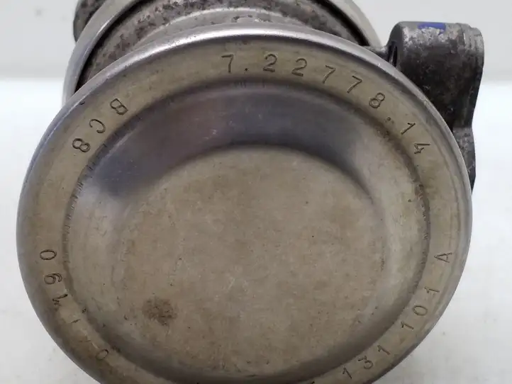 Audi A6 (2004 - 2008)  06E131101A Клапан EGR