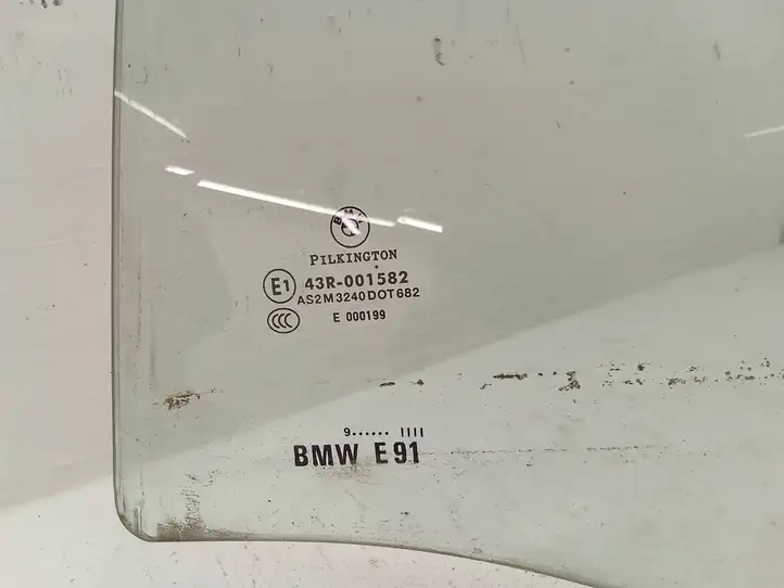 BMW 3 E90 E91 (2005 - 2012) 43R001582 Стекло задней двери — фото 2