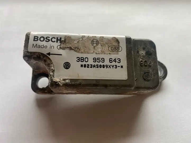 Volkswagen PASSAT B5.5 (2001 - 2005) 3B0959643 Датчик удара SRS — фото 1