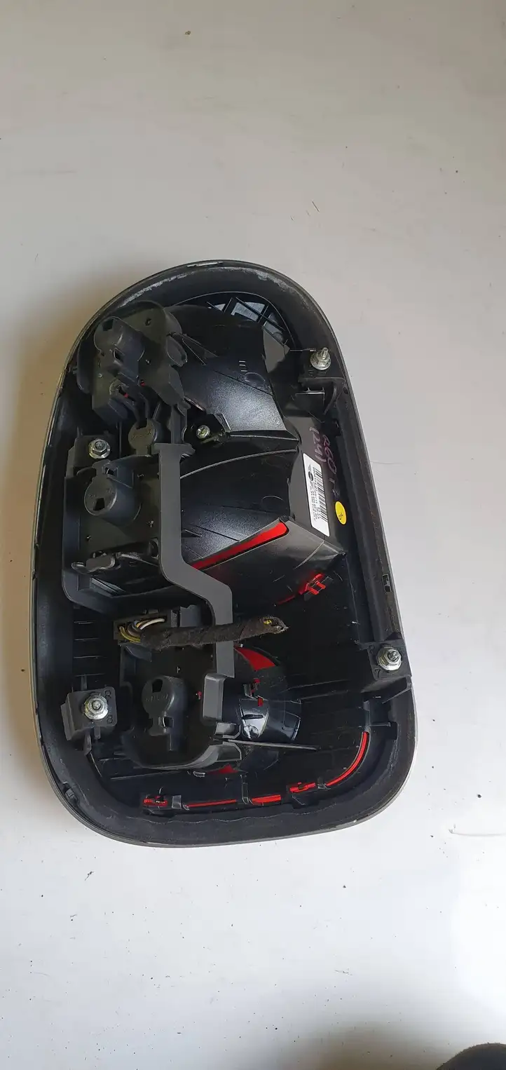 Mini Cooper Countryman R60 (2010 - 2016) 9808154 Задний фонарь в кузове — фото 2