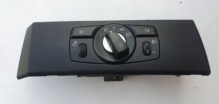 BMW 5 E60 E61 (2004 - 2010) 6988566 Включатель фонарей — фото 1