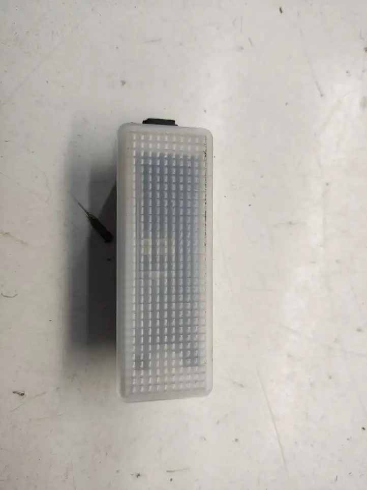 BMW 5 F10 F11 (2009 - 2016) 6972605 Лампа подсветки бардачка — фото 2