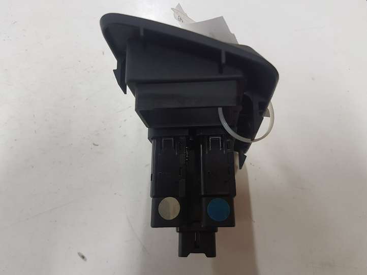 Hyundai Santa Fe (2005 - 2009)  201003963 Блок переключателей