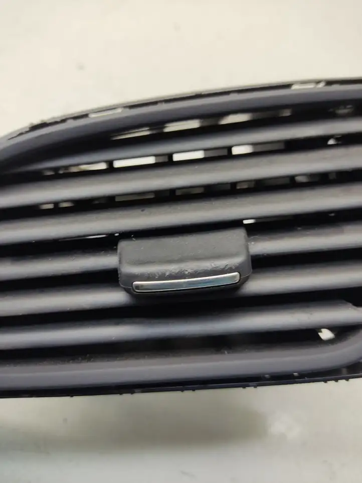 Audi A6 C7 (2011 - 2014) 4G1820902 Боковой воздушный дефлектор — фото 3