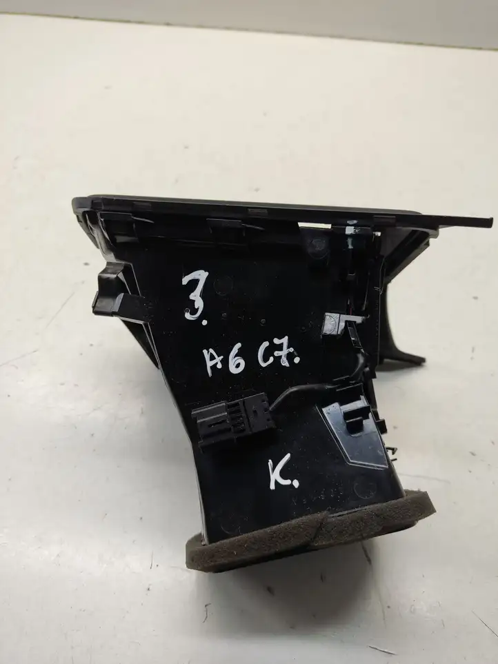Audi A6 C7 (2011 - 2014) 4G1820901 Боковой воздушный дефлектор — фото 9