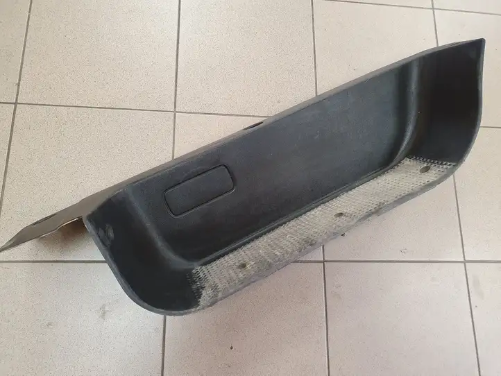 Opel Vivaro (2001 - 2006) 8200523989 Внутренняя отделка переднего порога — фото 1