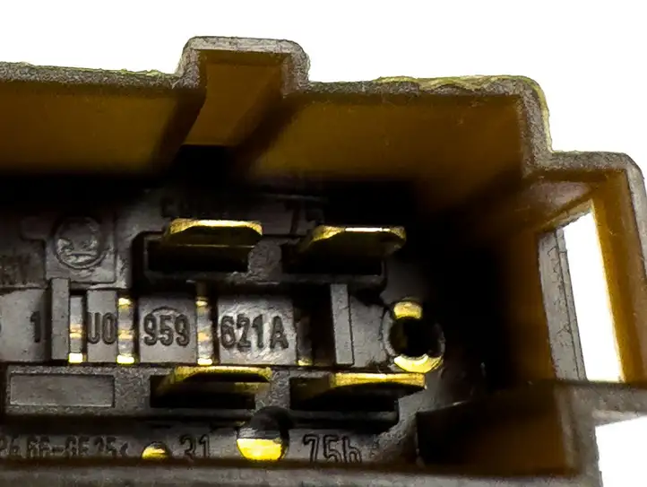 Skoda Octavia Mk1 (1U) (1996 - 2004) 1u0959621a Кнопка обогрева стекла — фото 5
