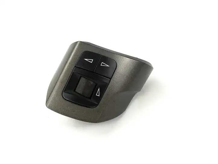 Opel Astra H (2004 - 2009) 13126750 Кнопки на рулевом колесе — фото 1