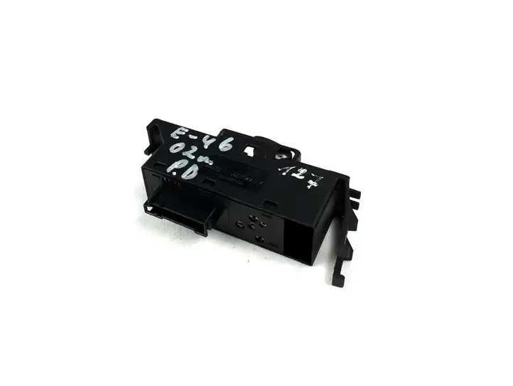 BMW 3 E46 (1998 - 2005) 6902176 Кнопка стеклоподъемников — фото 2