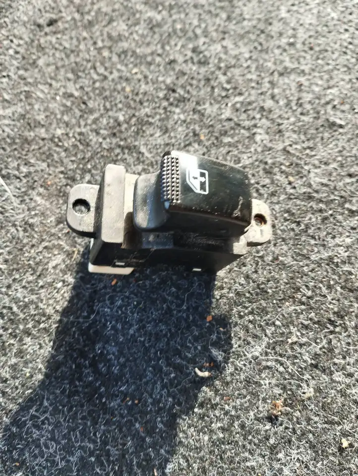 Hyundai Sonata (2003 - 2007) 62WW03620 Кнопка стеклоподъемников — фото 1