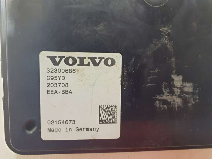Volvo XC60 (2017 - )  32300686 Преобразователь напряжения