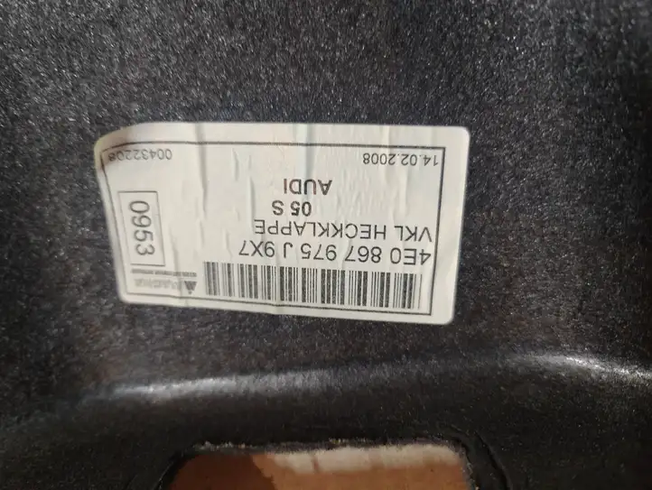 Audi A8 S8 D3 4E (2007 - 2010) 4E0867975 Комплект обшивки крышки багажника — фото 8