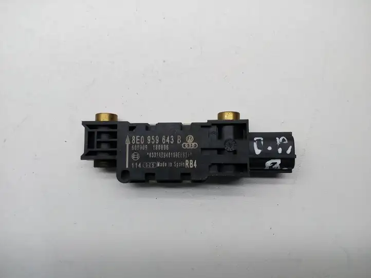 Audi A4 S4 B6 8E 8H (2000 - 2006) 8E0959643B Датчик удара SRS — фото 3
