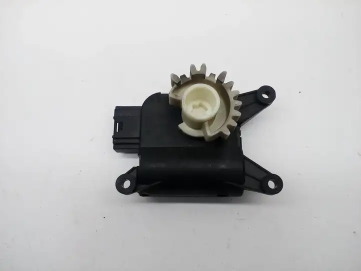 Audi A3/S3 8P (2004 - 2008) 0132801336 Двигатель задвижки потока воздуха — фото 3