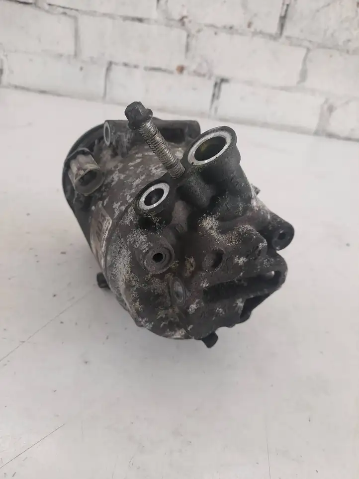Opel Astra H (2004 - 2009) 401351739 Компрессор (насос) кондиционера воздуха — фото 2