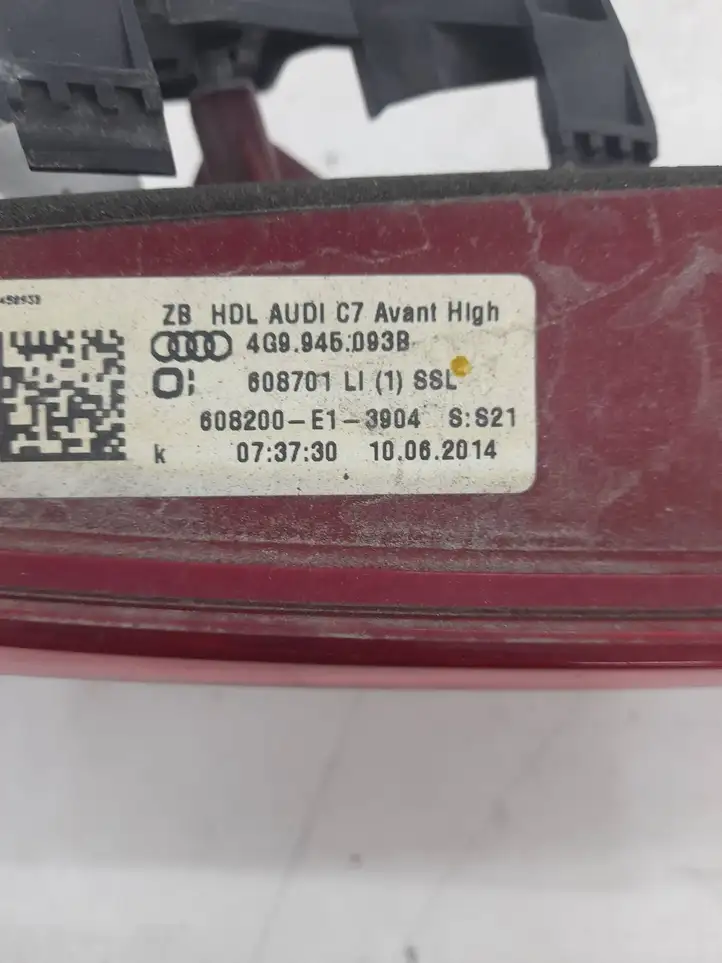 Audi A6 C7 (2011 - 2014) 4G9945093B Задний фонарь в крышке багажника — фото 3