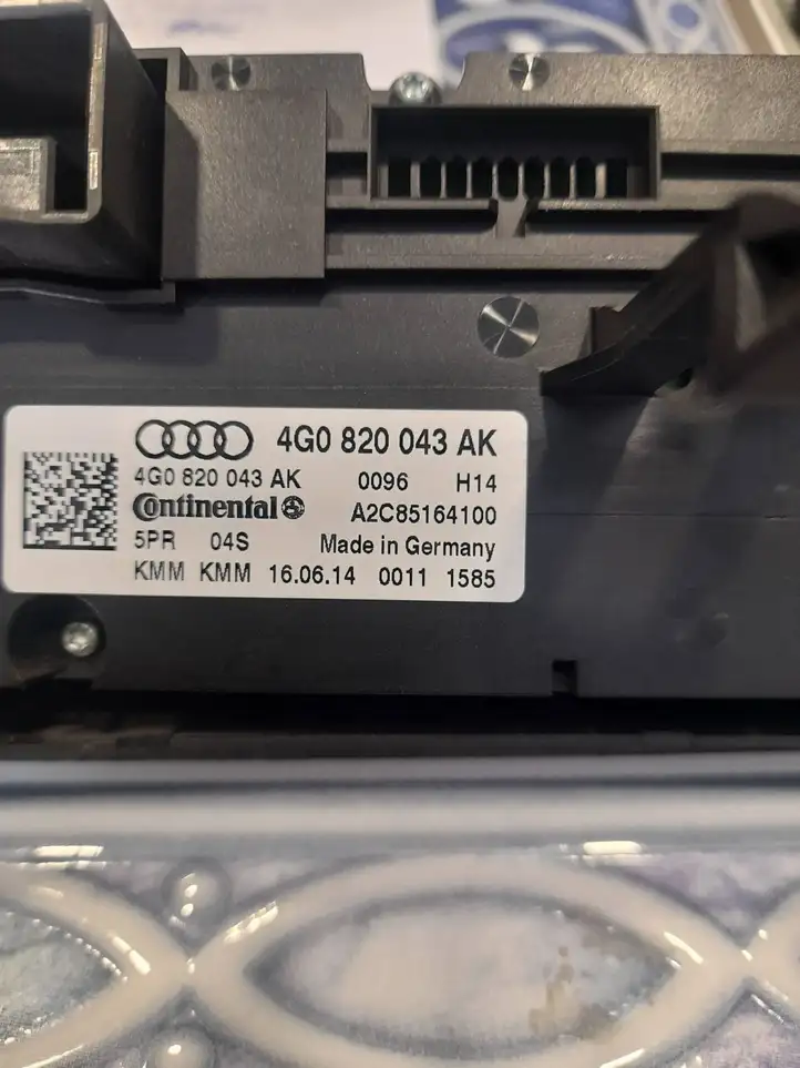 Audi A6 C7 (2011 - 2014) 4G0820043AK Блок управления климат-контролем — фото 3