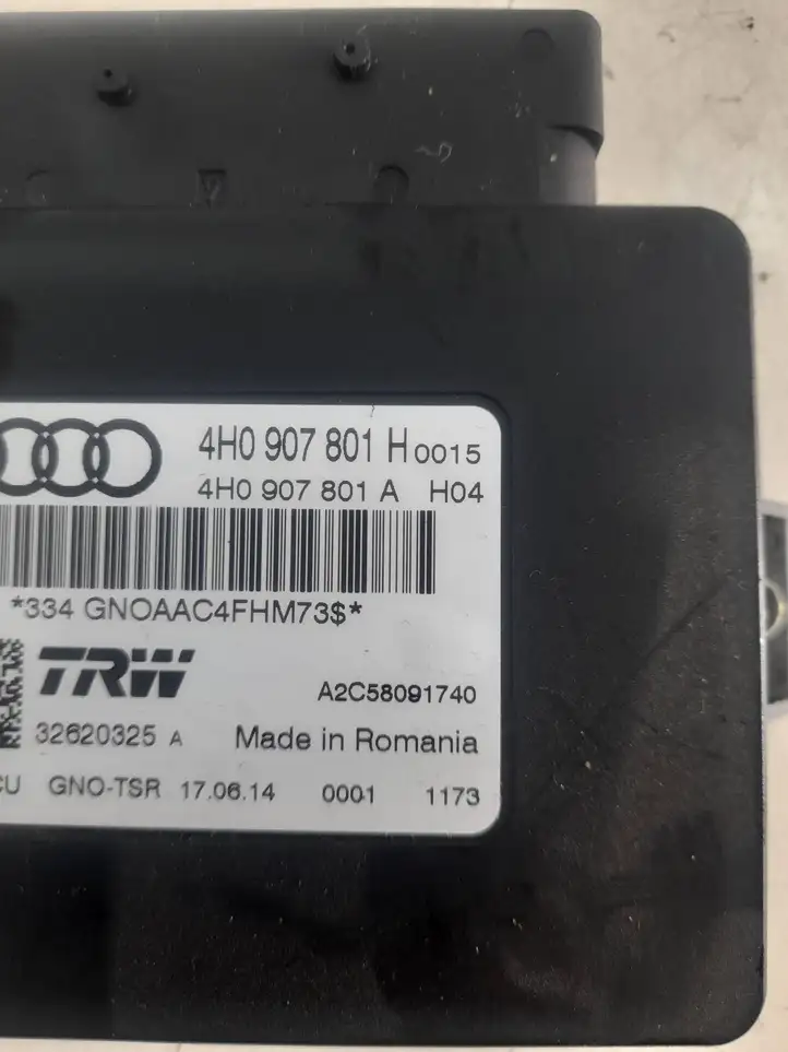 Audi A6 C7 (2011 - 2014) 4H0907801A Блок управления тормозной системой — фото 3