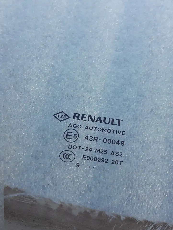 Renault Scenic III - Grand scenic III (2009 - 2016) Стекло передней двери — фото 2