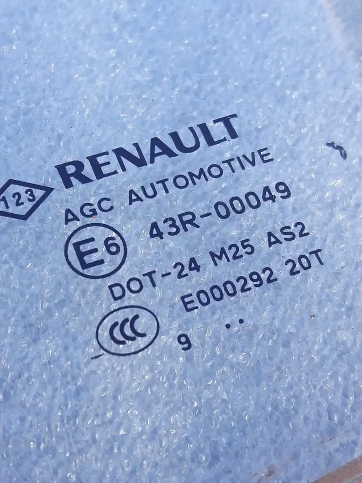 Renault Scenic III - Grand scenic III (2009 - 2016) Стекло передней двери — фото 3