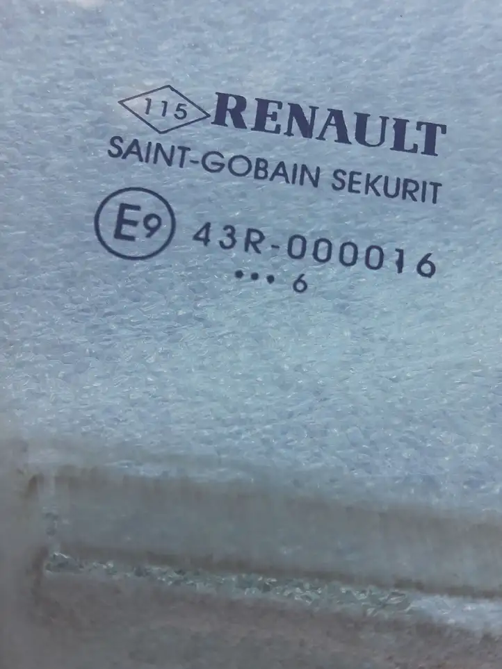 Renault Kadjar (2015 - 2018) 43R000016 Стекло передней двери — фото 2