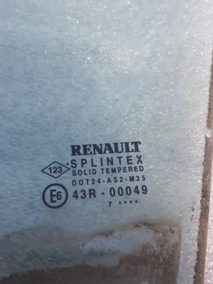 Renault Scenic II - Grand scenic II (2006 - 2009) 43R00049 Стекло передней двери — фото 2