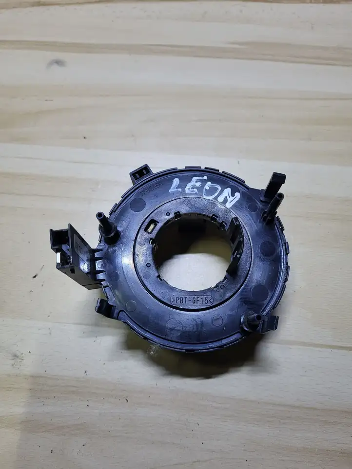 Seat Leon (1M) (1998 - 2006) 1J0959653B Контактное кольцо SRS — фото 2
