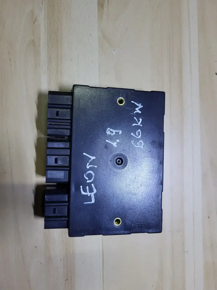 Seat Leon (1M) (1998 - 2006) 1J0959799S Модуль комфорта — фото 2