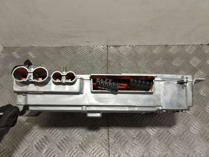 Tesla Model S (2012 - 2016)  104868000A Преобразователь напряжения