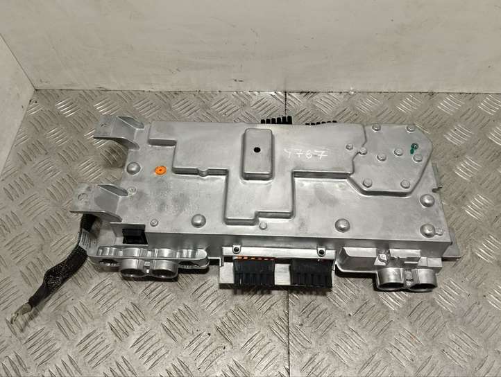 Tesla Model S (2012 - 2016)  104868000A Преобразователь напряжения